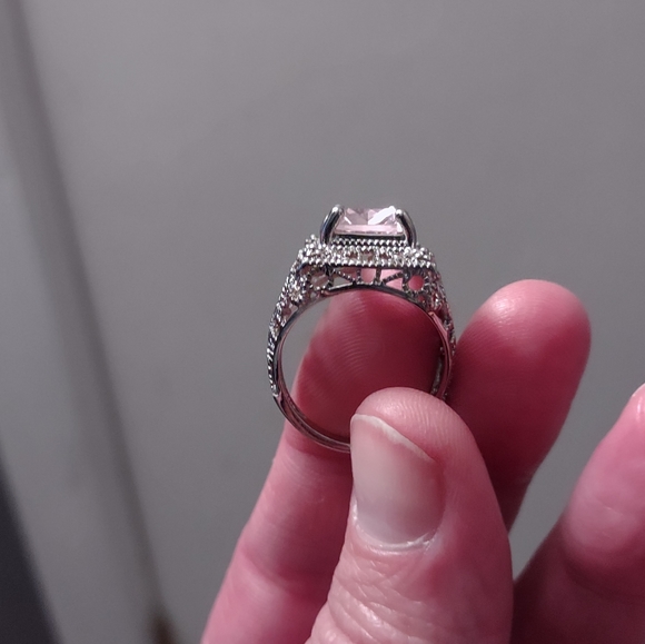 WOMEN'S RING SIZE 10 - Picture 5 of 8